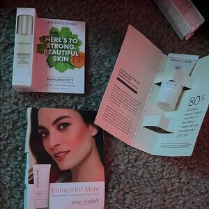 bareMinerals Skinlongevity Sample with Green & White Packaging
